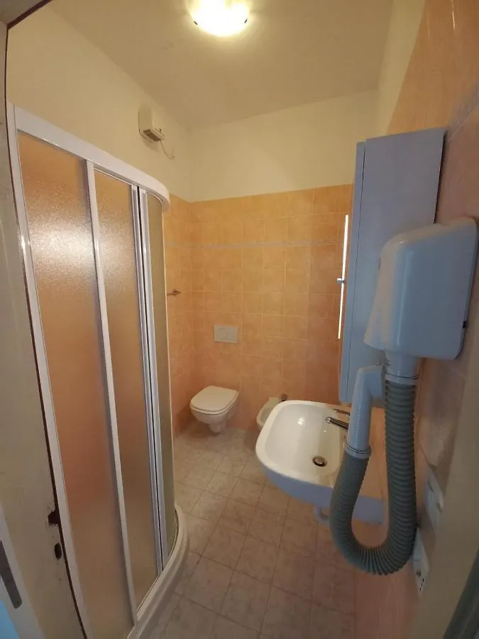 Elisabetta II Lazise Apartments