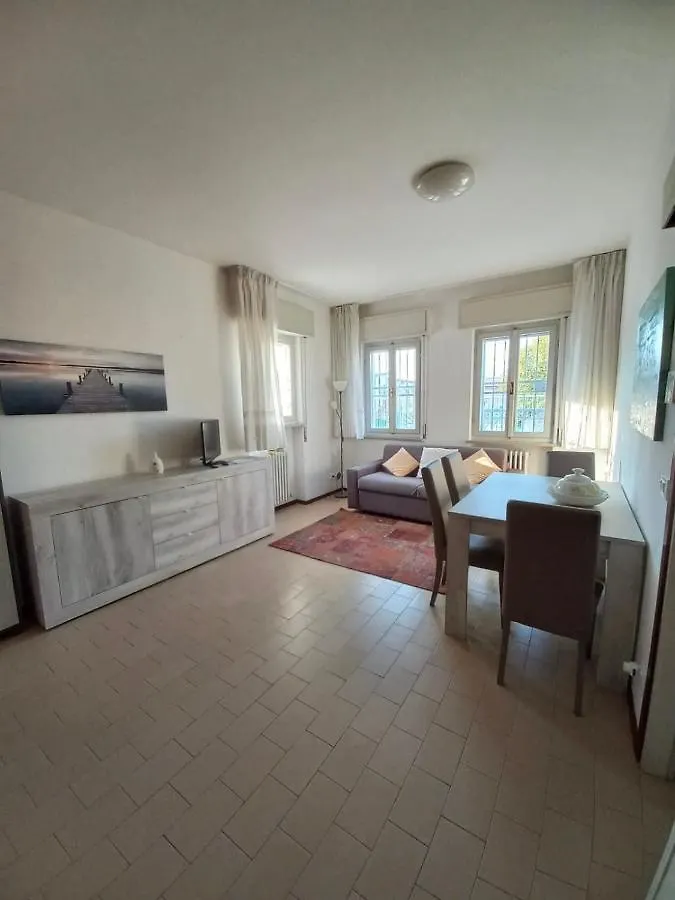 Elisabetta II Lazise Apartments 0*,  Italy