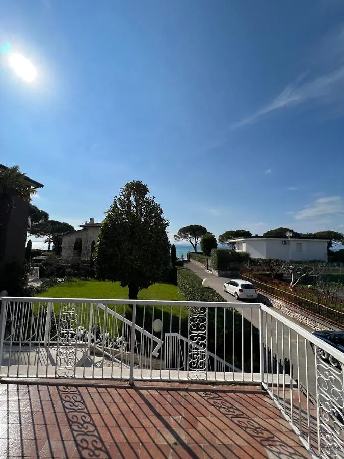 Elisabetta II Lazise Apartments Italy