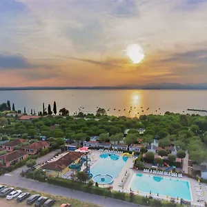 Le Palme & Village Camping